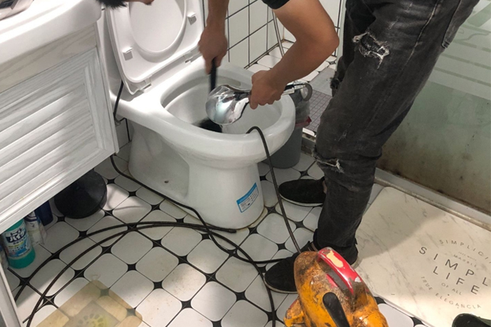 盐湖疏通下水道