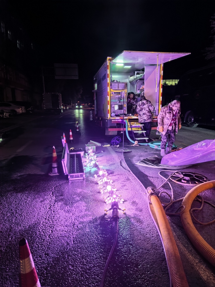 盐湖管道非开挖修复